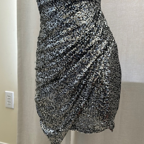 Sequin Cocktail Dress - Picture 4 of 4